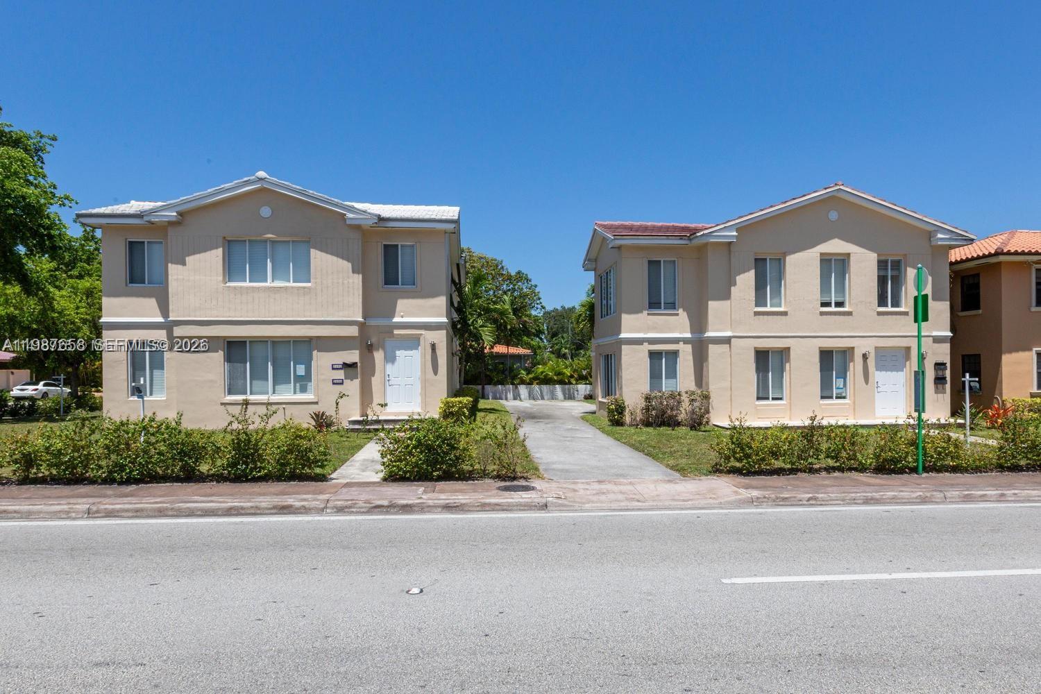 Great Location, just one neighbord