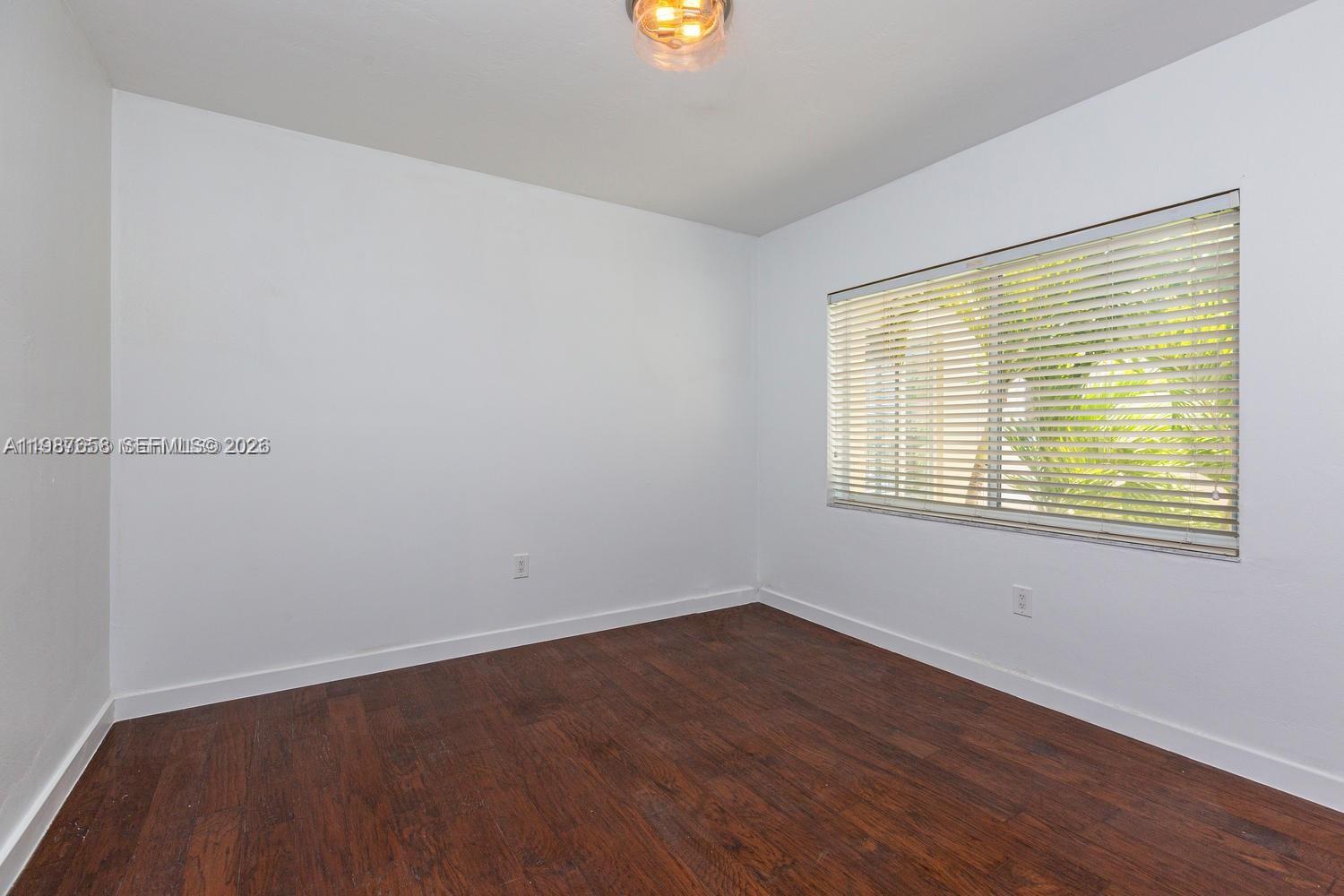 2882 South Le Jeune Road, Unit 2882 Coral Gables, FL 33134 - Photo 11 of 18 2nd bedroom