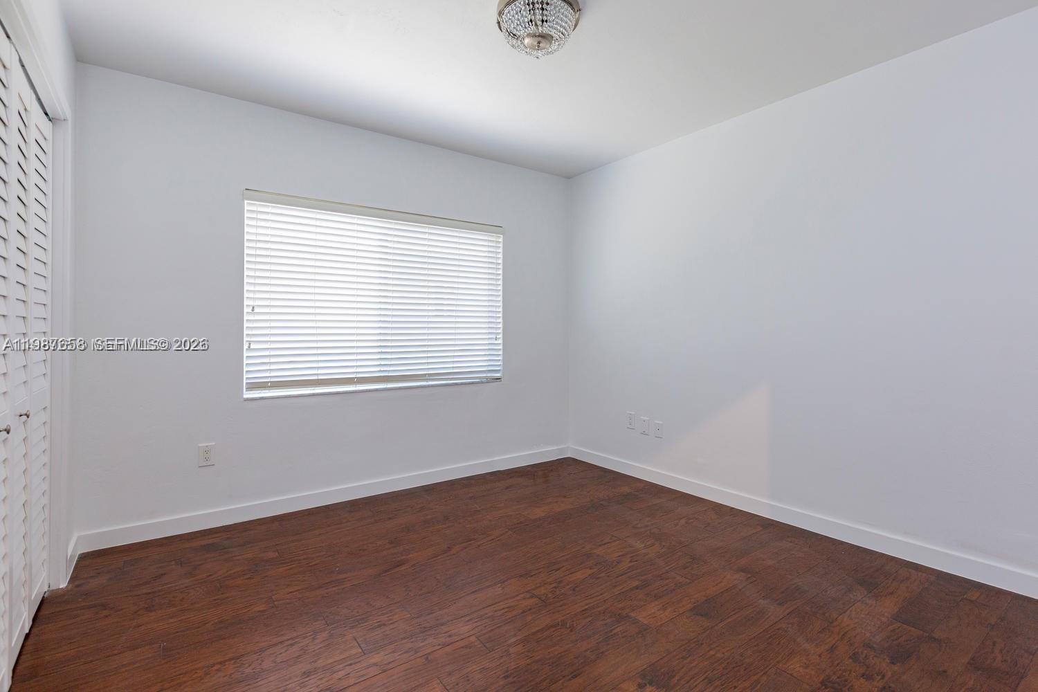 2882 South Le Jeune Road, Unit 2882 Coral Gables, FL 33134 - Photo 13 of 18 3rd bedroom