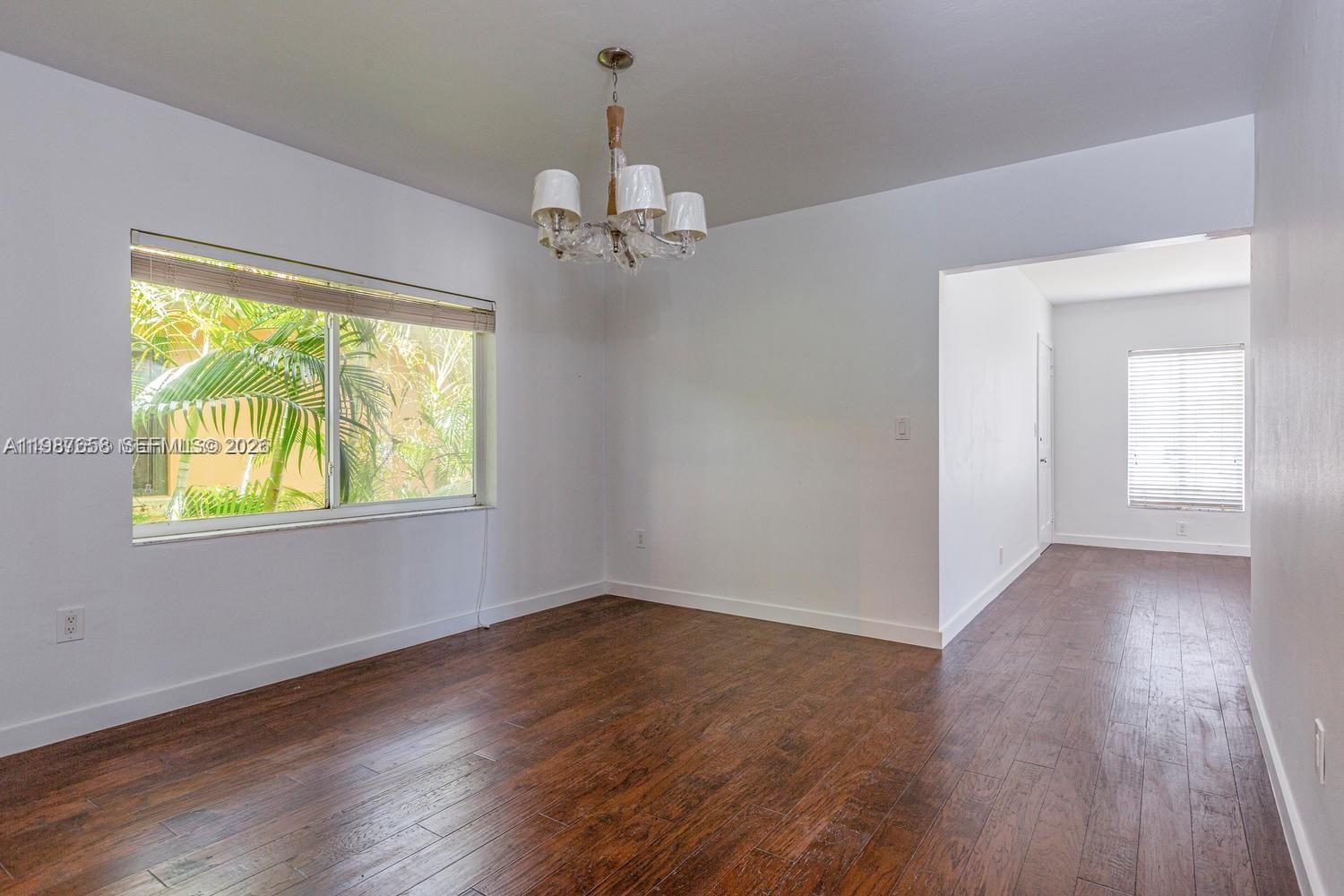 2882 South Le Jeune Road, Unit 2882 Coral Gables, FL 33134 - Photo 6 of 18 Dinning room with plenty of natural light
