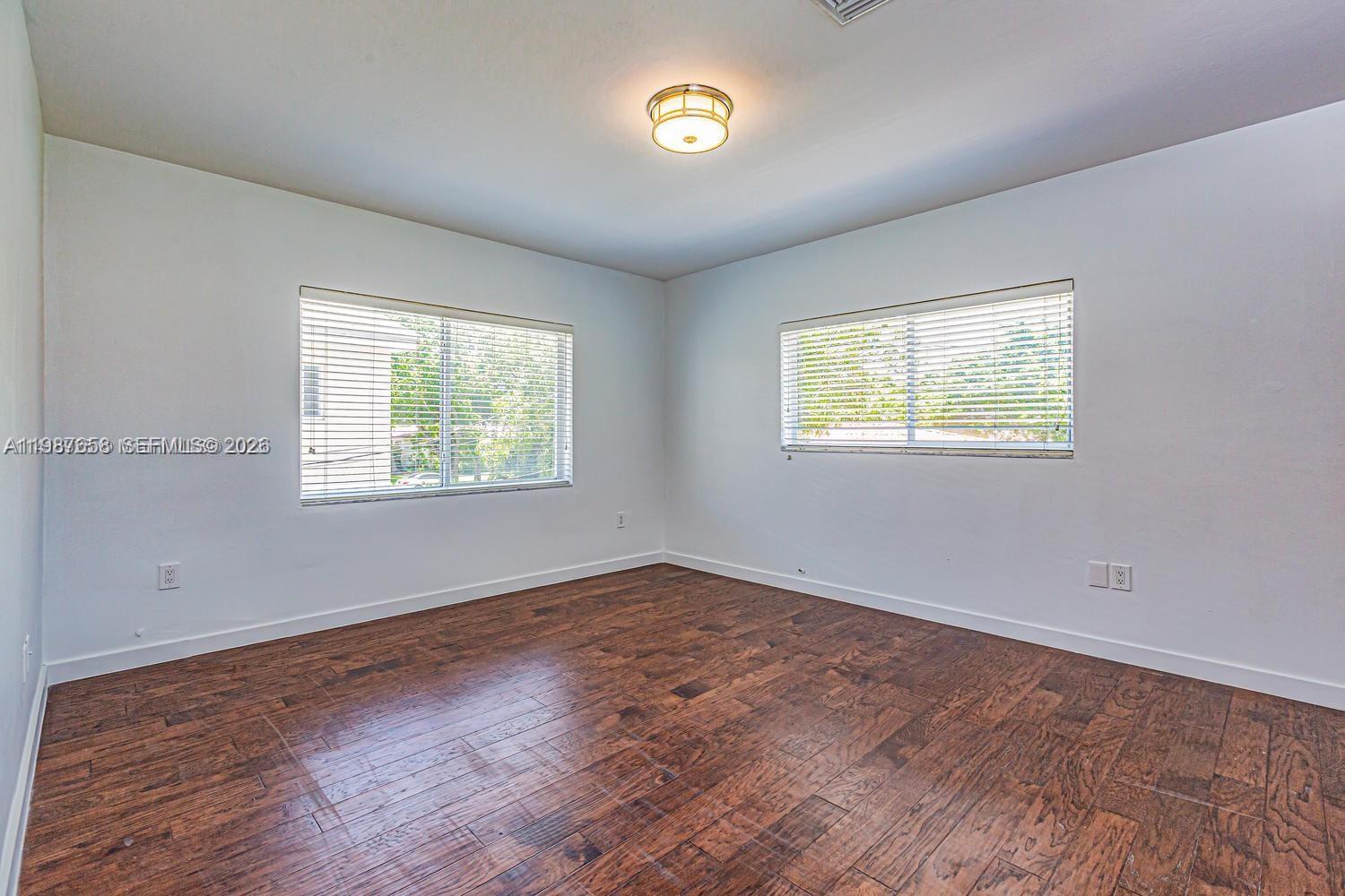 2882 South Le Jeune Road, Unit 2882 Coral Gables, FL 33134 - Photo 8 of 18 Main room