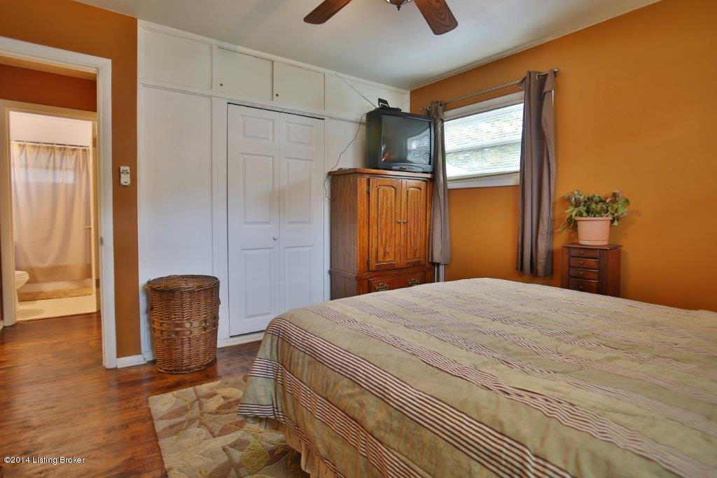 4802 Raven Road Louisville, KY 40213 - Photo 15 of 38 JI0A6599