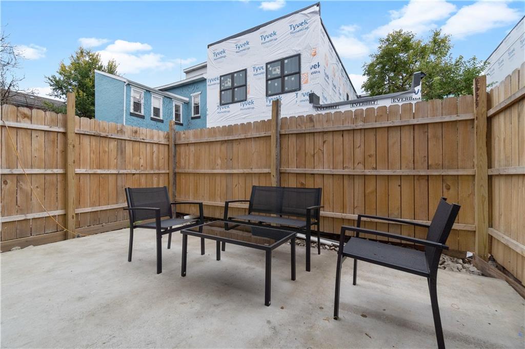 1240 Butterfield Way Pittsburgh, PA 15212 - Photo 35 of 35 a balcony with table and chairs