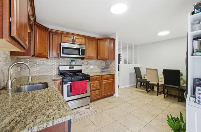 $340,000 | 7151 Mulberry Street, Hanover Park, IL 60133