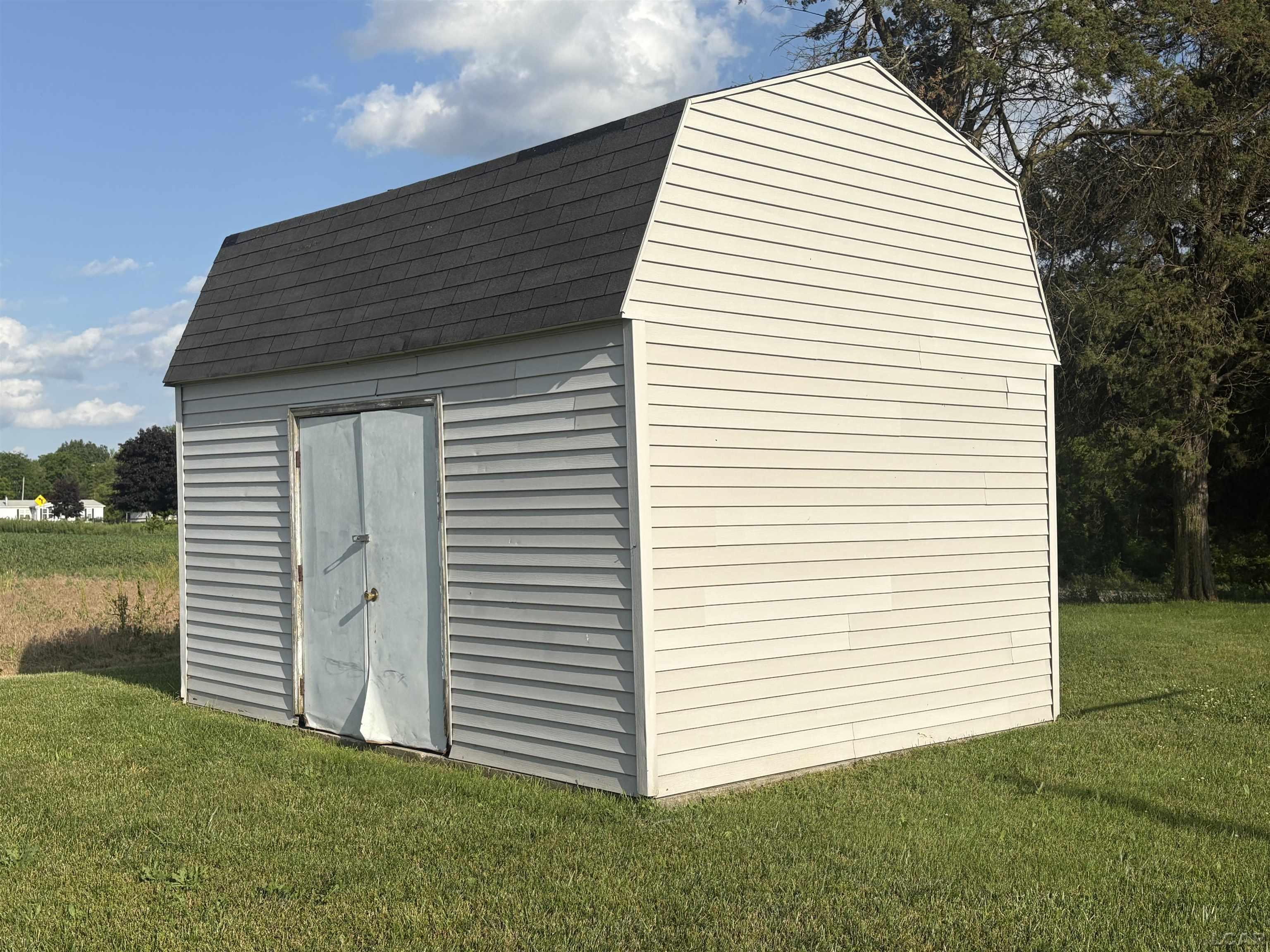 7408 West Carleton Road Clayton, MI 49235 - Photo 10 of 30 50179190-39980cc5-5288-4e07-b042-9246d69c4cb7.JPG