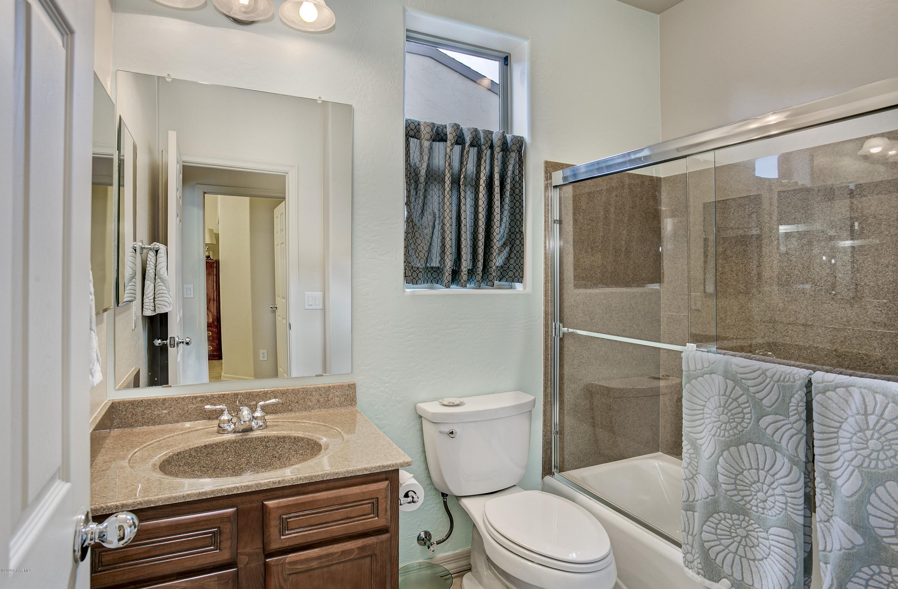 1144 Rigo Ranch Road, Unit 6 Prescott Valley, AZ 86314 - Photo 20 of 25 020_Bathroom