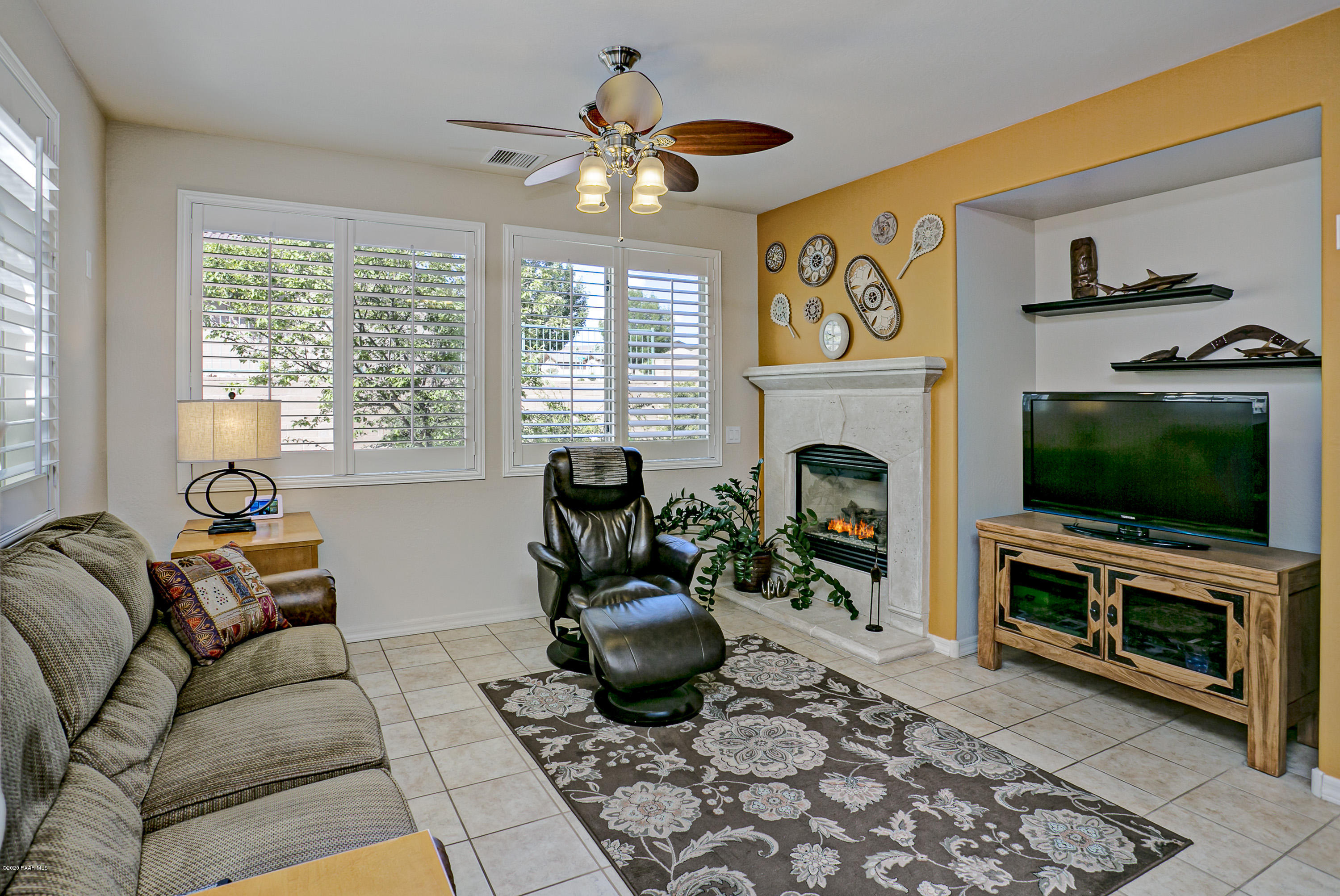1144 Rigo Ranch Road, Unit 6 Prescott Valley, AZ 86314 - Photo 8 of 25 008_Family Room