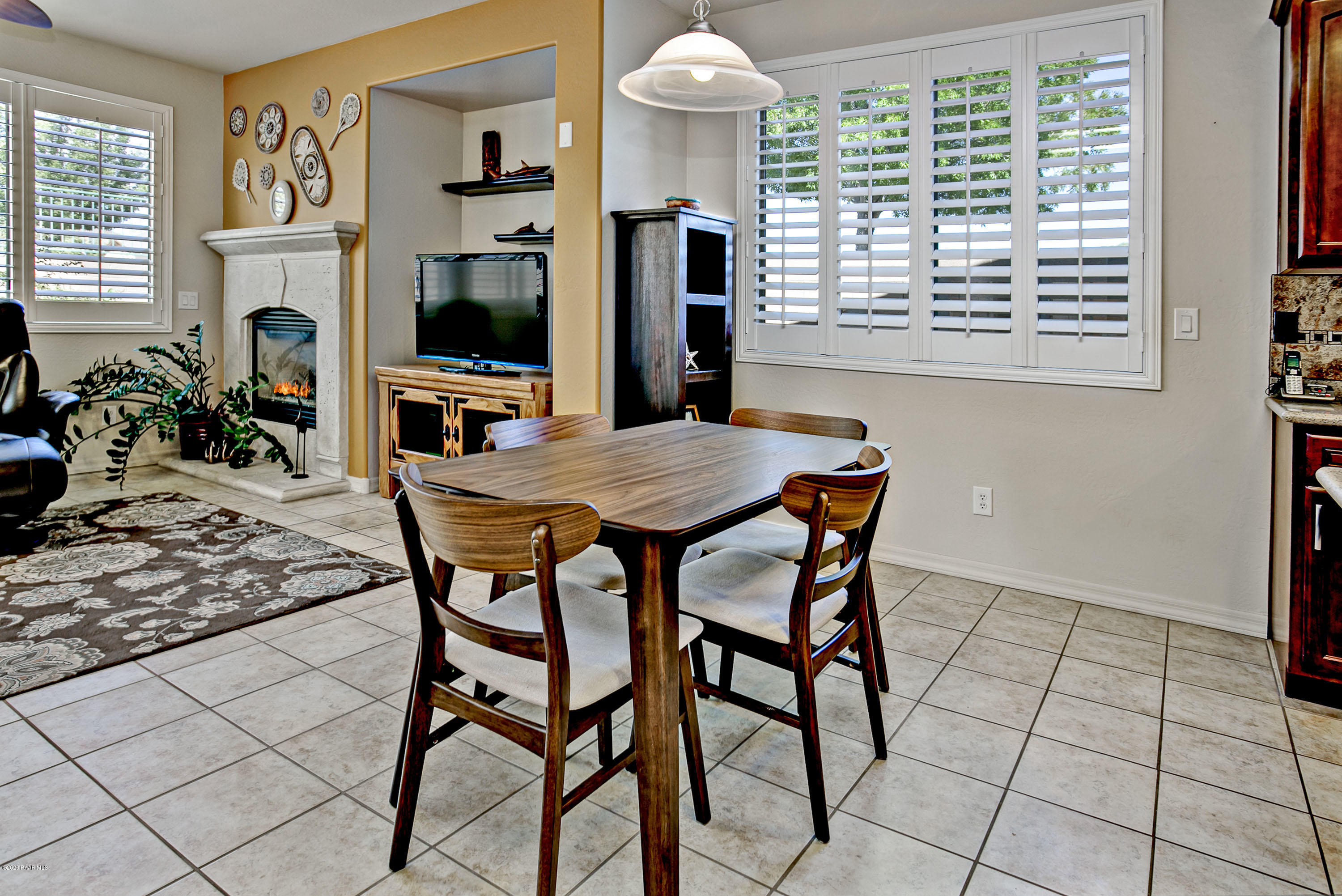 1144 Rigo Ranch Road, Unit 6 Prescott Valley, AZ 86314 - Photo 10 of 25 010_Informal Dining
