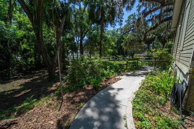 $375,000 | 20549 9 Street, McIntosh, FL 32664