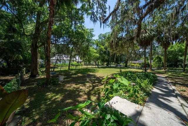 $375,000 | 20549 9 Street, McIntosh, FL 32664