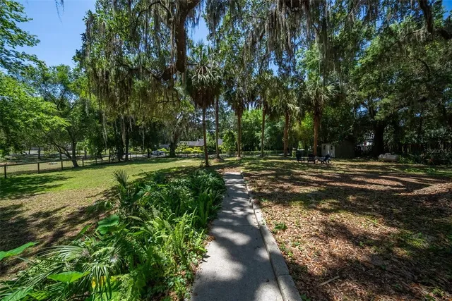 $375,000 | 20549 9 Street, McIntosh, FL 32664