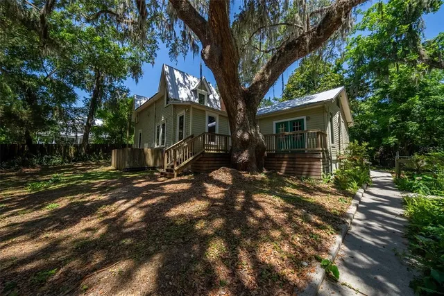 $375,000 | 20549 9 Street, McIntosh, FL 32664