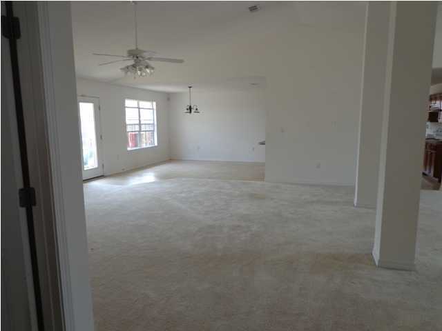 2143 Hagood Loop Crestview, FL 32536 - Photo 4 of 13 Gallery Image 4
