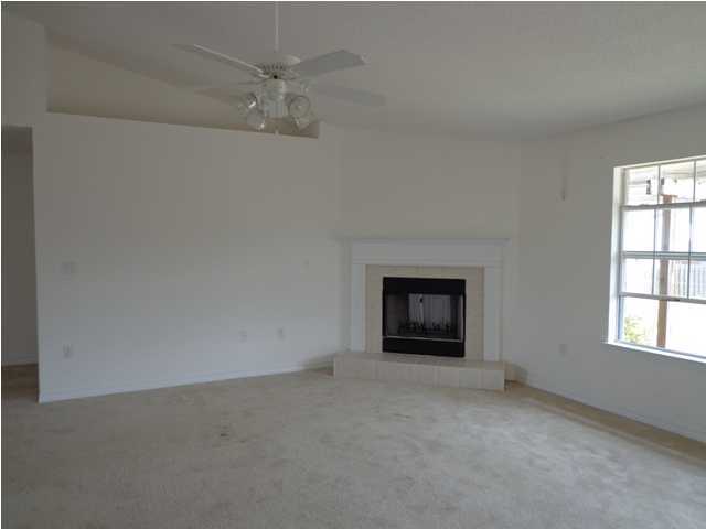 2143 Hagood Loop Crestview, FL 32536 - Photo 5 of 13 Gallery Image 5