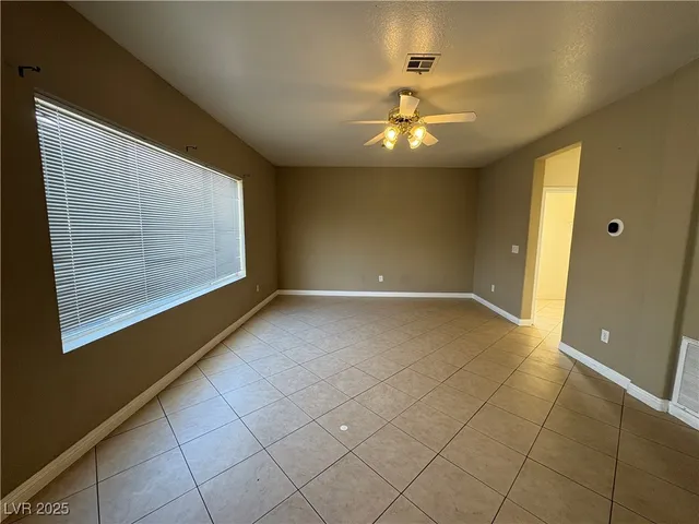$2,399 | 1532 Honey Vista Lane, North Las Vegas, NV 89032