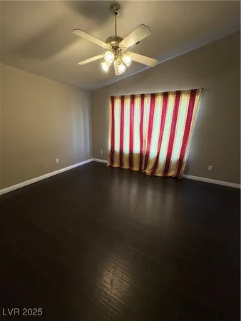 $2,400 | 1532 Honey Vista Lane, North Las Vegas, NV 89032