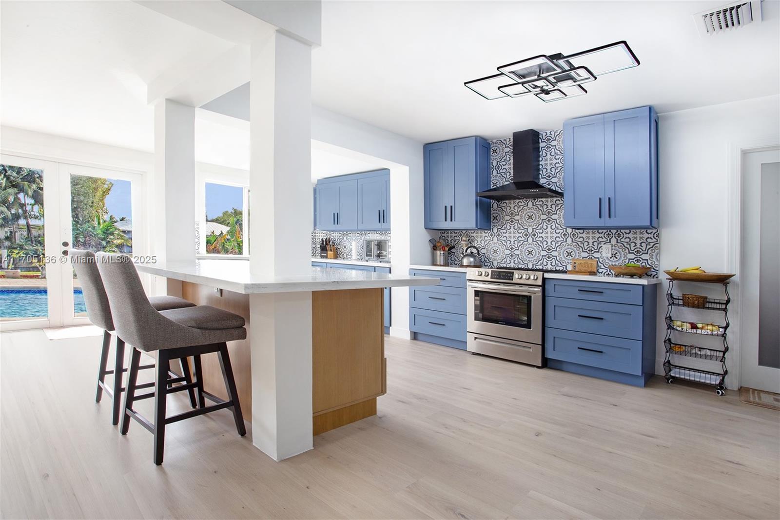 808 Mission Hill Road Boynton Beach, FL 33435 - Photo 12 of 68