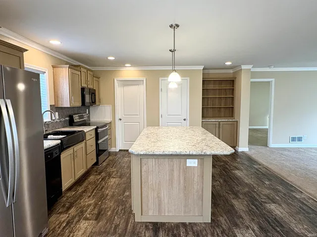 $269,900 | 3305 North Benton Road, Muncie, IN 47304