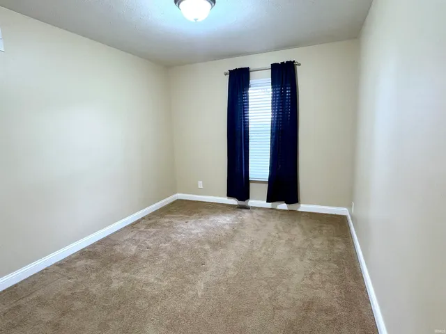 $269,900 | 3305 North Benton Road, Muncie, IN 47304