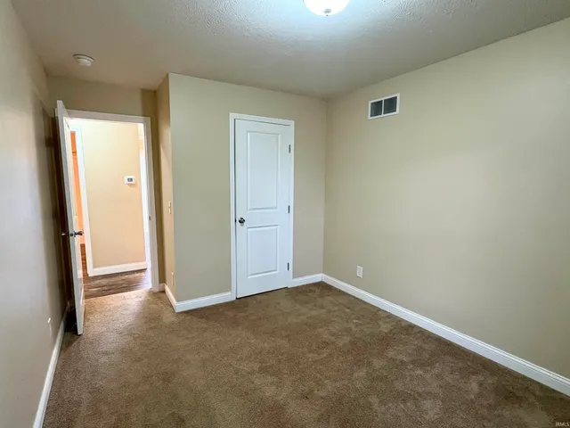 $269,900 | 3305 North Benton Road, Muncie, IN 47304