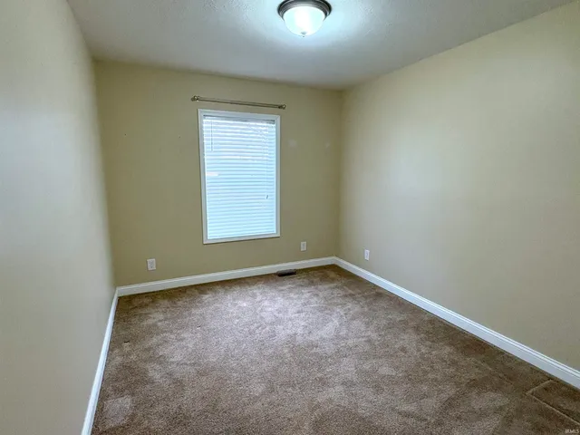 $269,900 | 3305 North Benton Road, Muncie, IN 47304