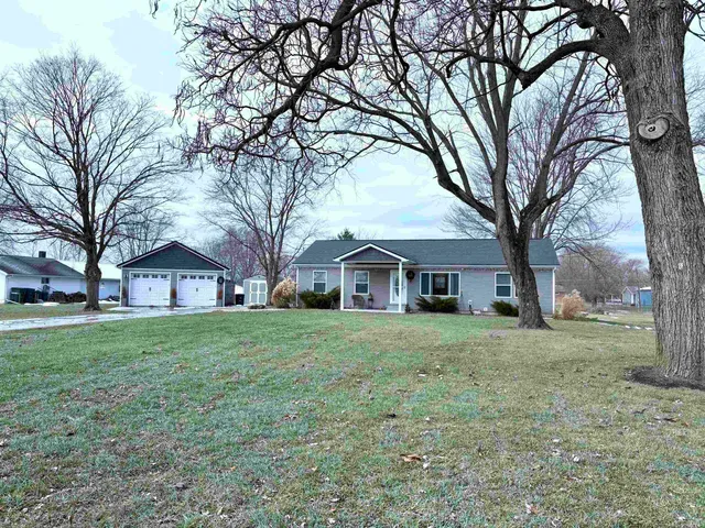 $269,900 | 3305 North Benton Road, Muncie, IN 47304