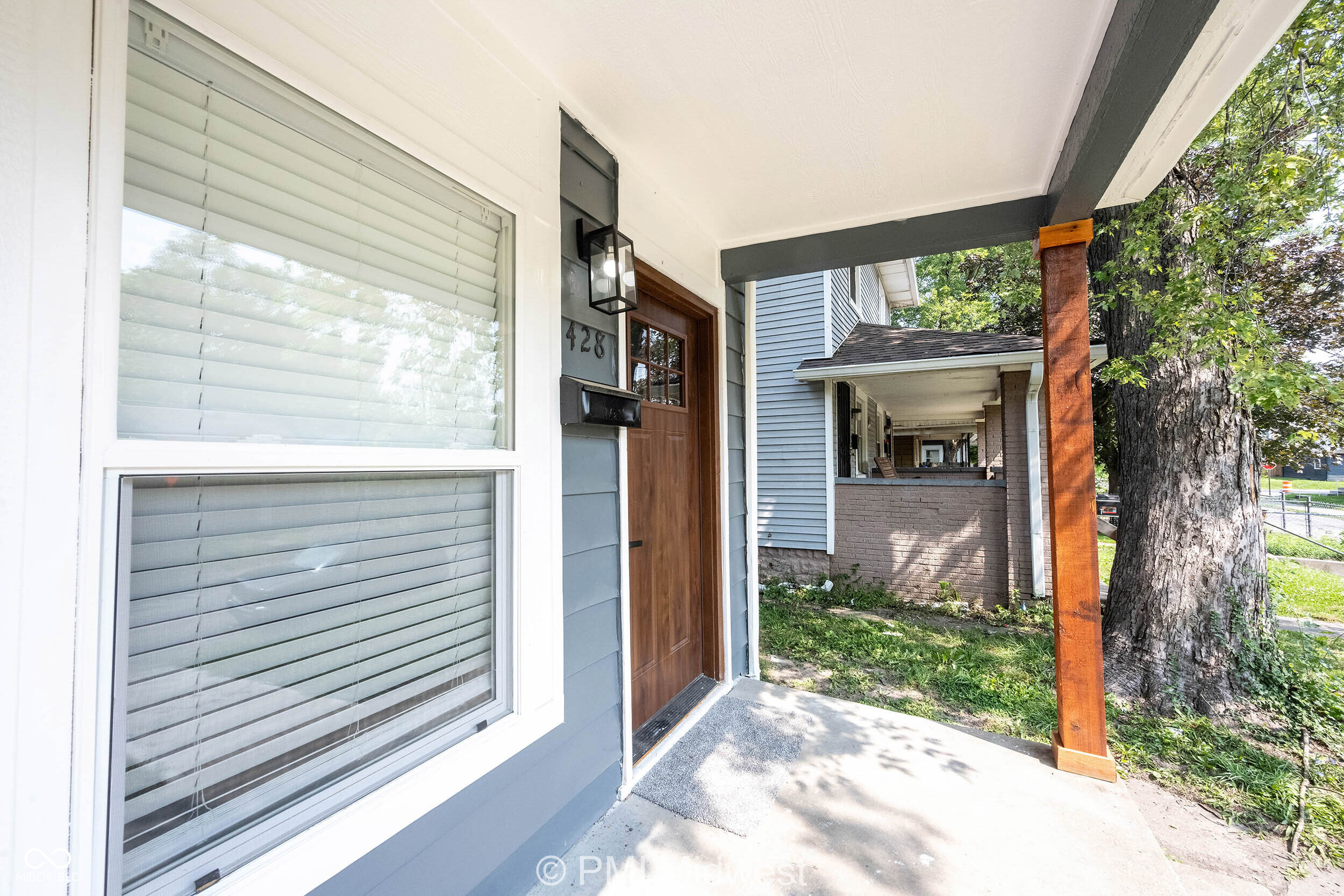 428 North Bradley Avenue Indianapolis, IN 46201 - Photo 2 of 34