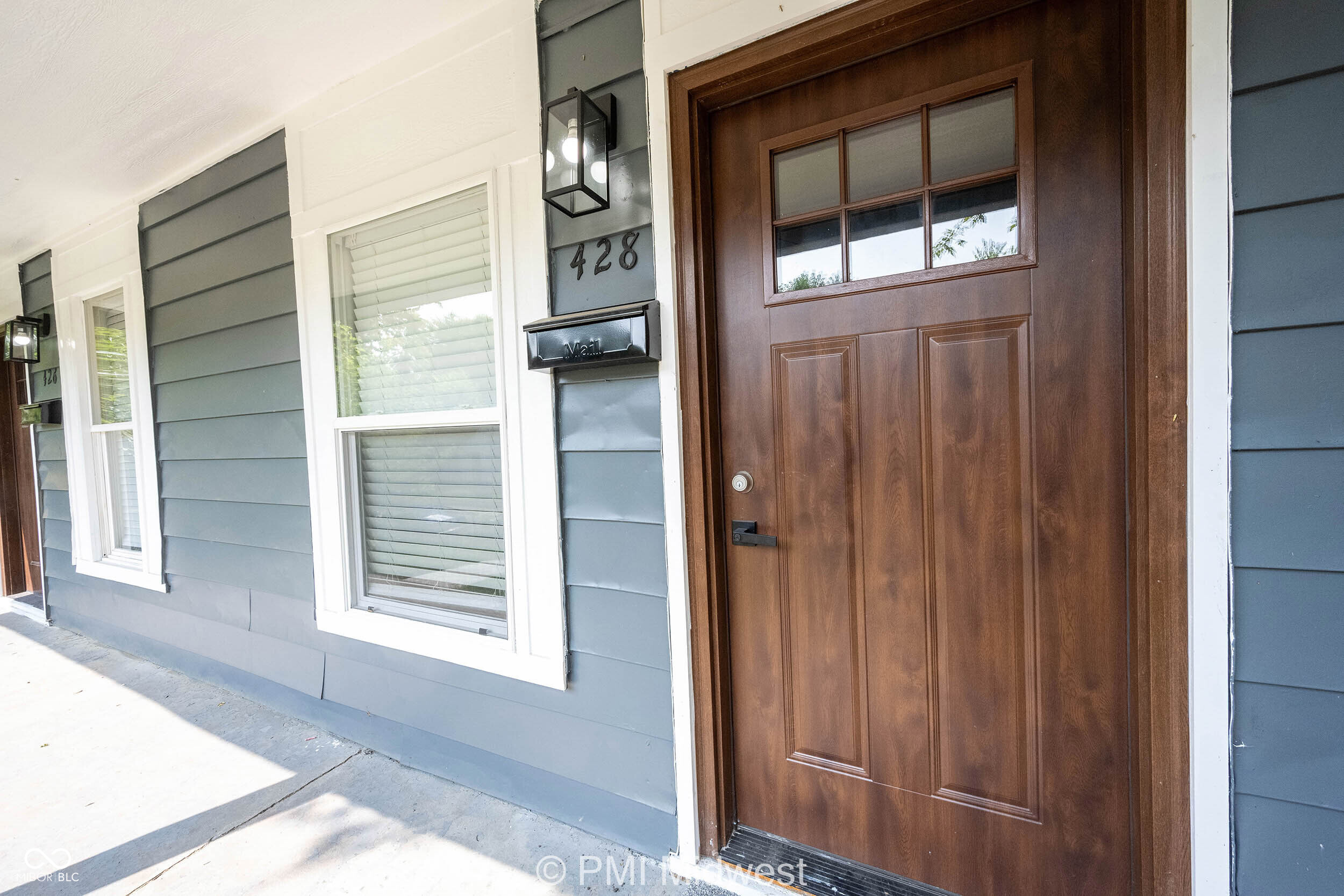 428 North Bradley Avenue Indianapolis, IN 46201 - Photo 3 of 34