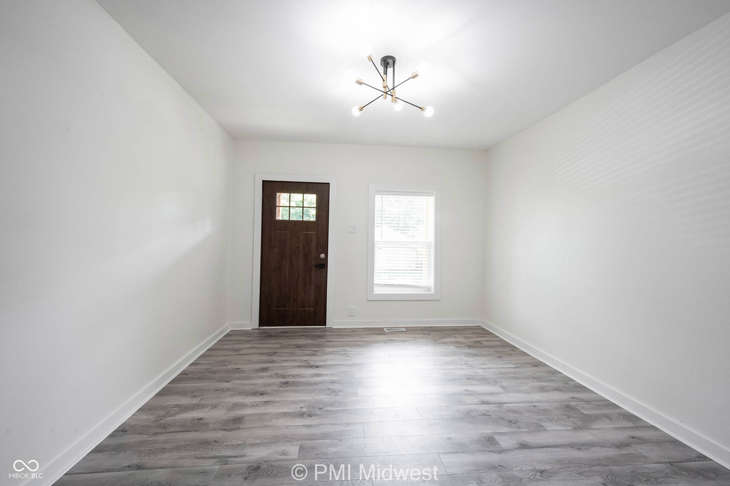 428 North Bradley Avenue Indianapolis, IN 46201 - Photo 4 of 34