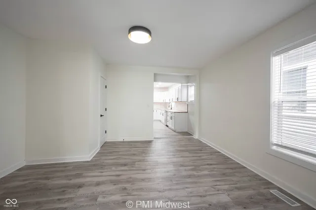 $1,375 | 428 North Bradley Avenue, Indianapolis, IN 46201