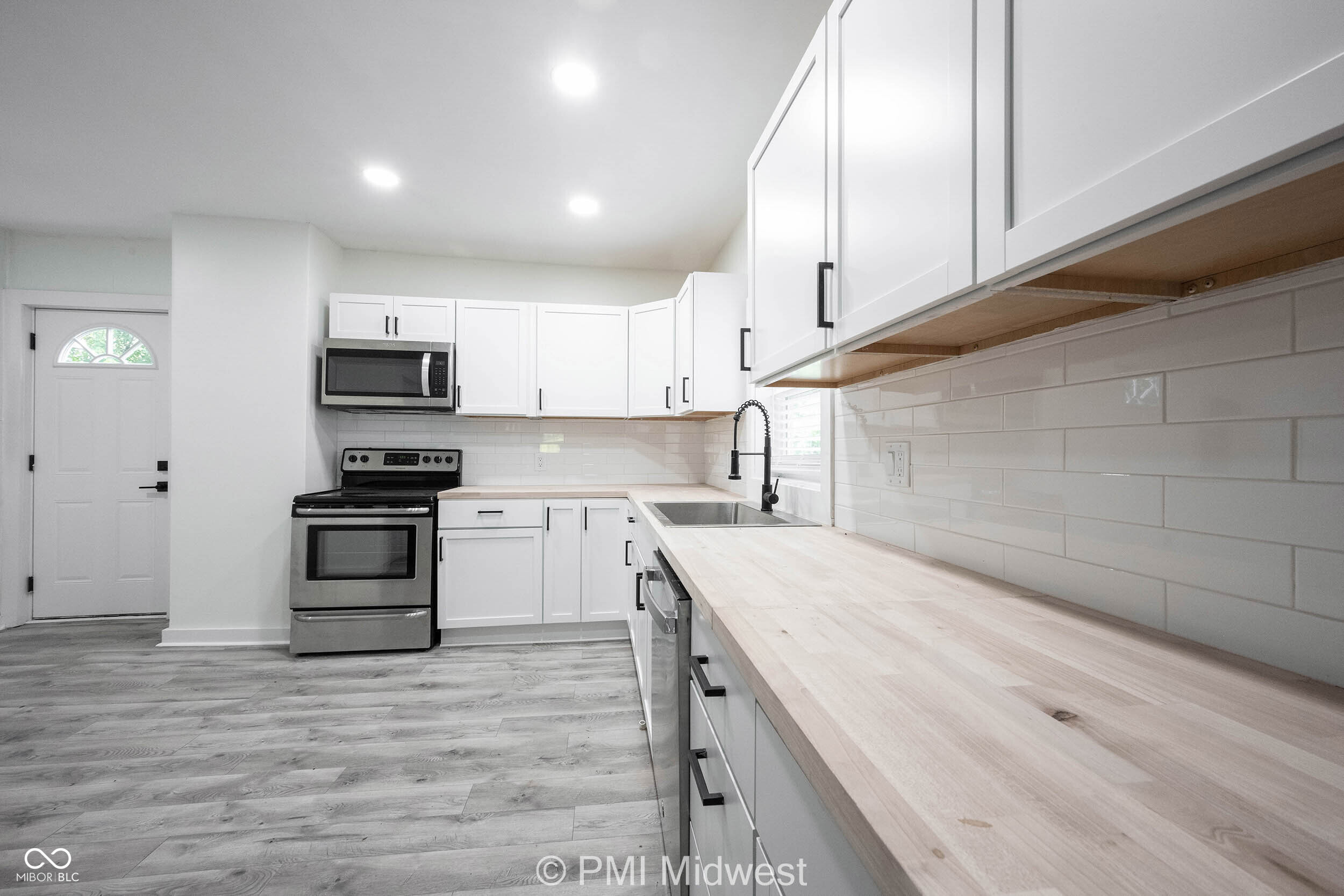 428 North Bradley Avenue Indianapolis, IN 46201 - Photo 9 of 34