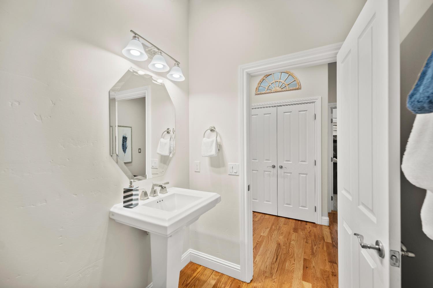 943 Eden Valley Road Colfax, CA 95713 - Photo 32 of 82 a bathroom with a sink a mirror and a shower