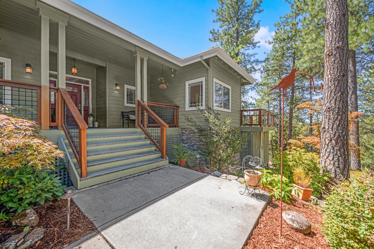 943 Eden Valley Road Colfax, CA 95713 - Photo 6 of 82 a front view of a house with a yard