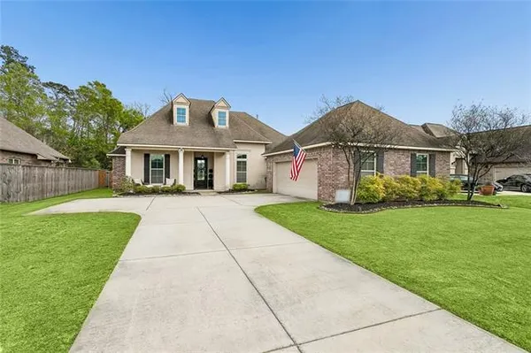 $450,000 | 183 Raiford Oaks Boulevard, Madisonville, LA 70447