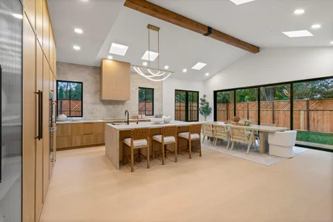 $7,788,000 | 15 San Juan Avenue, Menlo Park, CA 94025