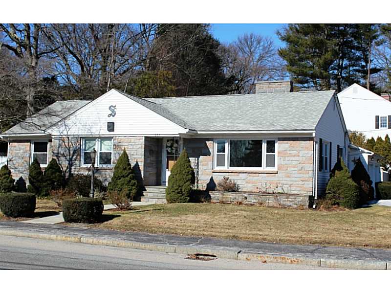 Exterior Front. Newer roof, vinyl siding and all new insulated glass windows give you peace of mind.