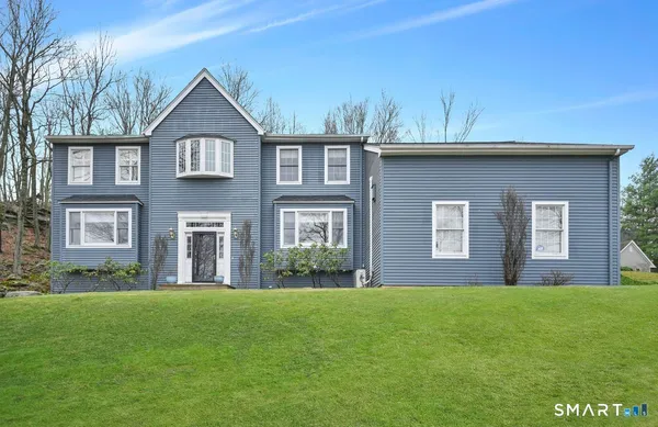 $699,000 | 104 Old Farms Road, Glastonbury, CT 06073