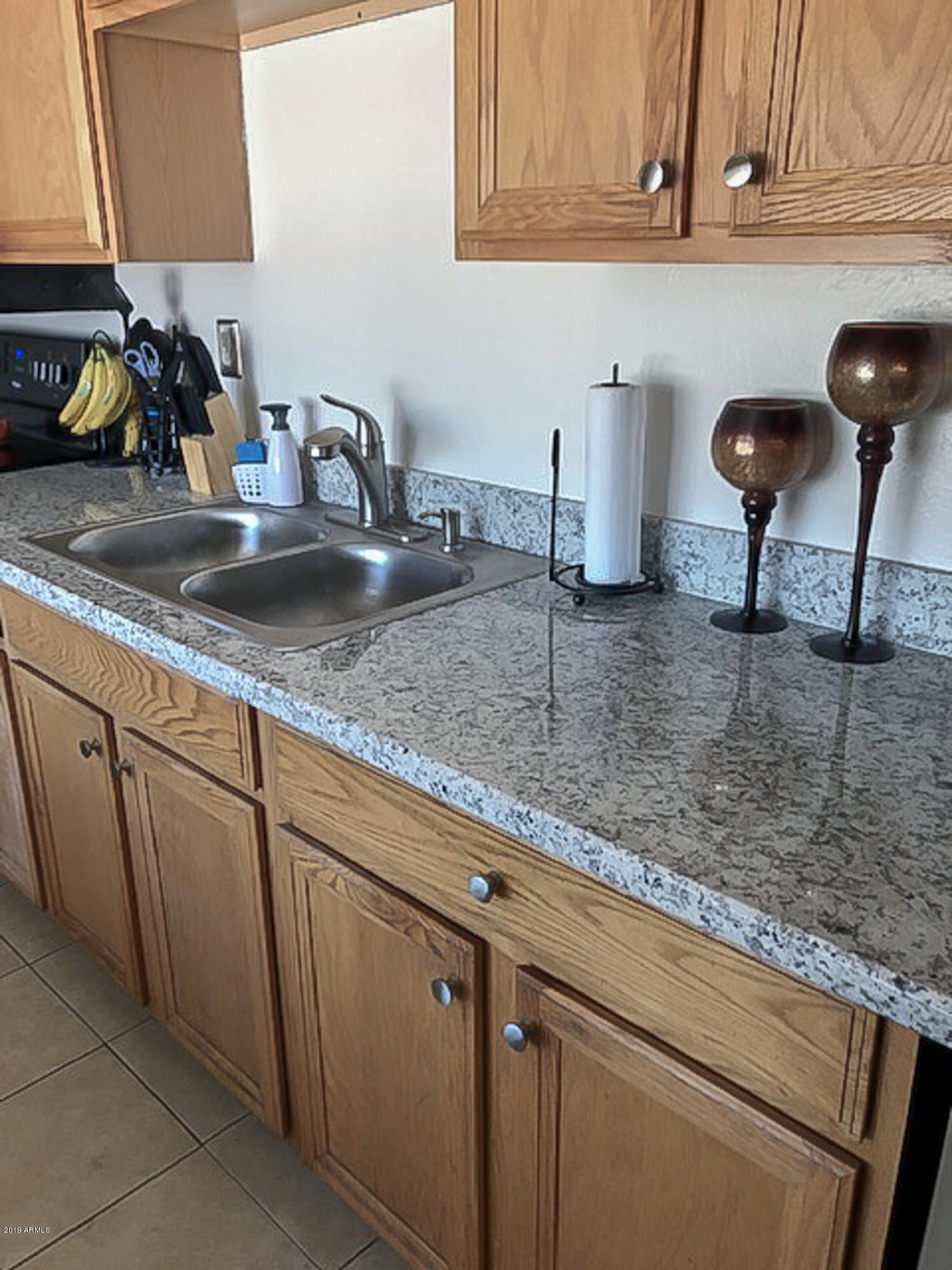 512 South Meridian Road Apache Junction, AZ 85120 - Photo 8 of 14 GRANITE COUNTER TOP