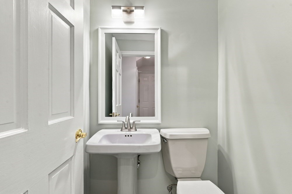 15 Sheridan Road Andover, MA 01810 - Photo 18 of 42 Gallery Image 18