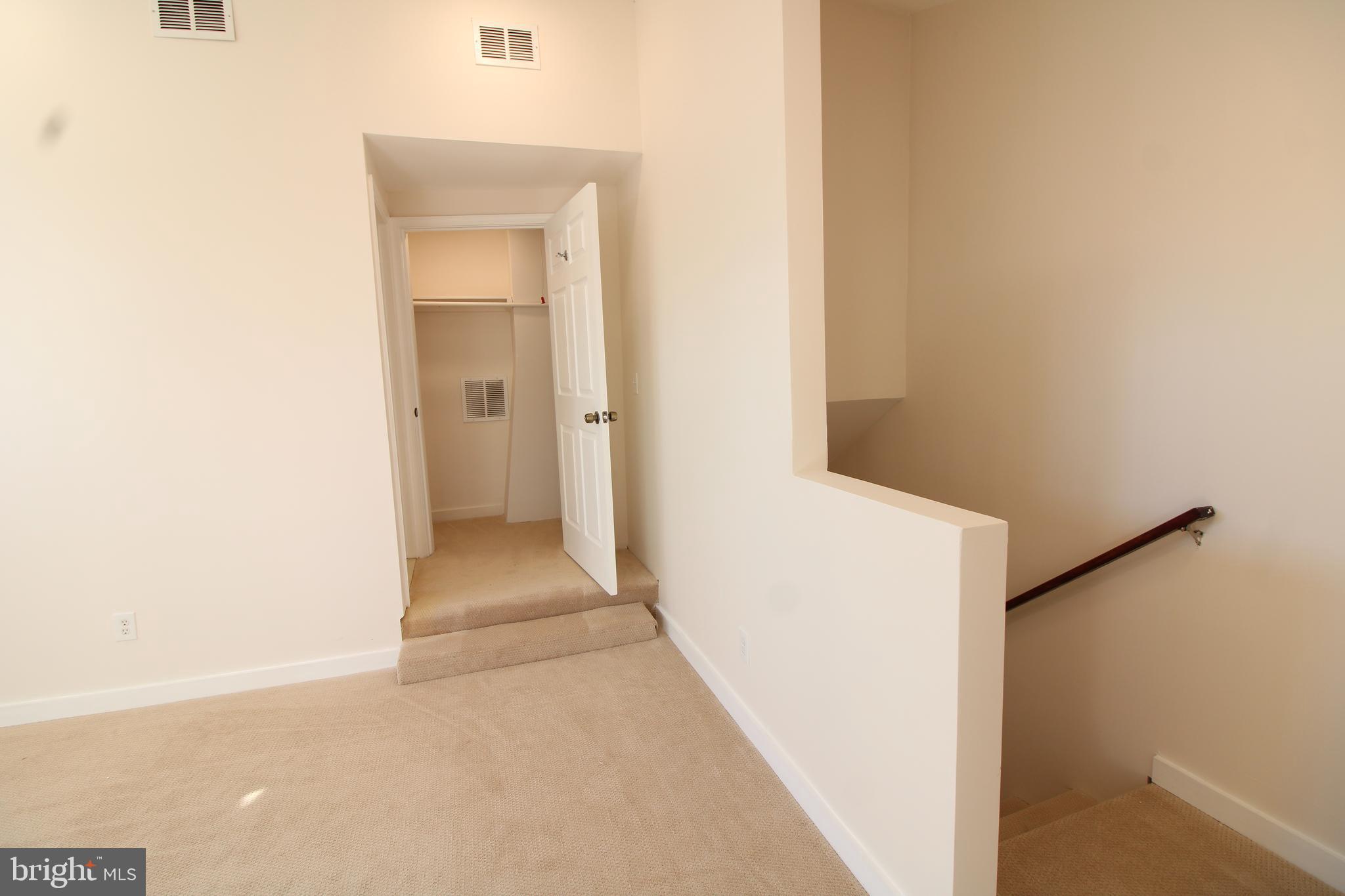 24 East Reed Avenue Alexandria, VA 22305 - Photo 15 of 23