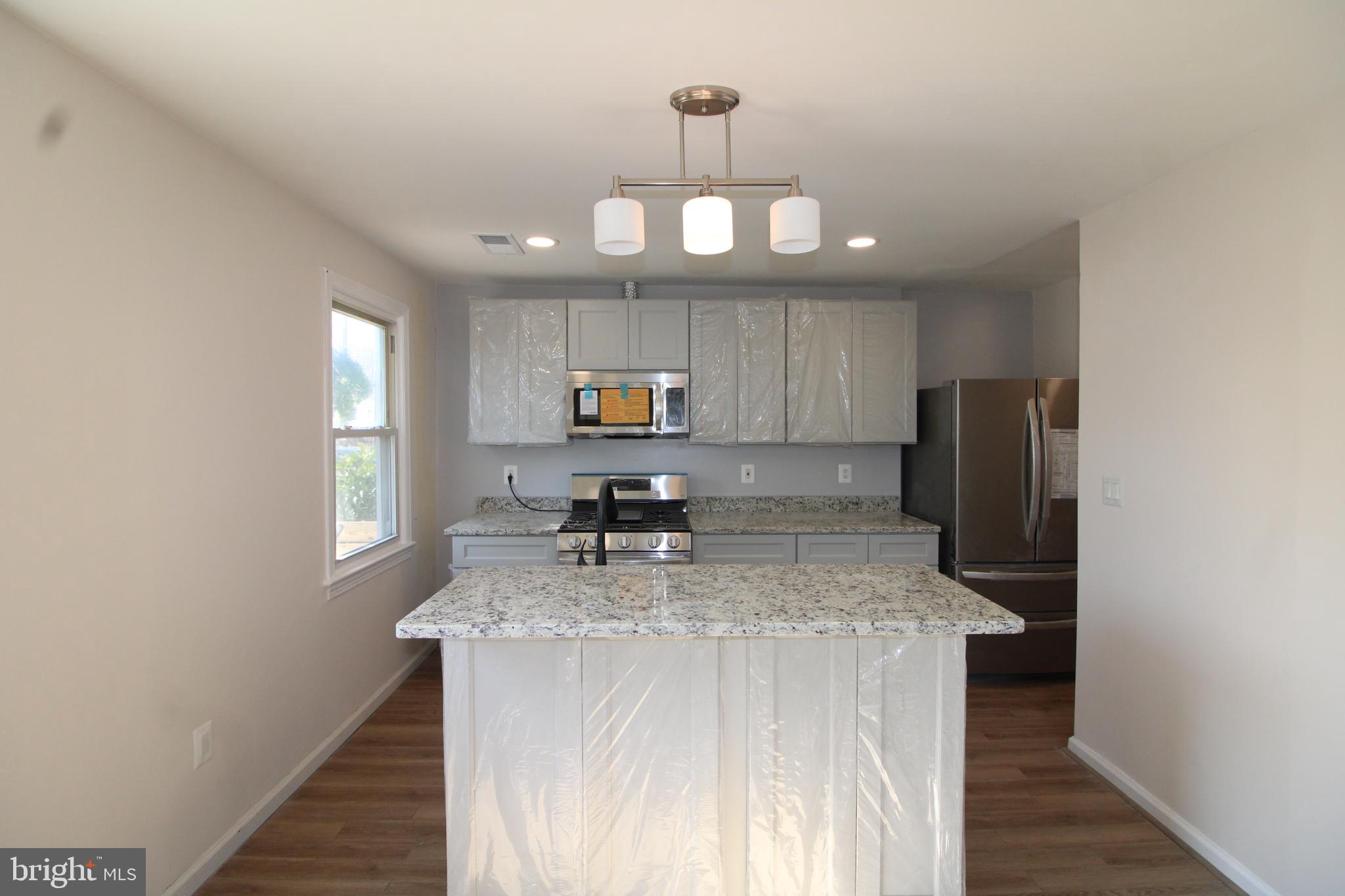 24 East Reed Avenue Alexandria, VA 22305 - Photo 3 of 23