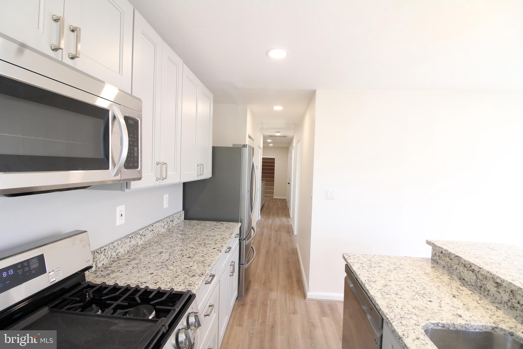 24 East Reed Avenue Alexandria, VA 22305 - Photo 4 of 23