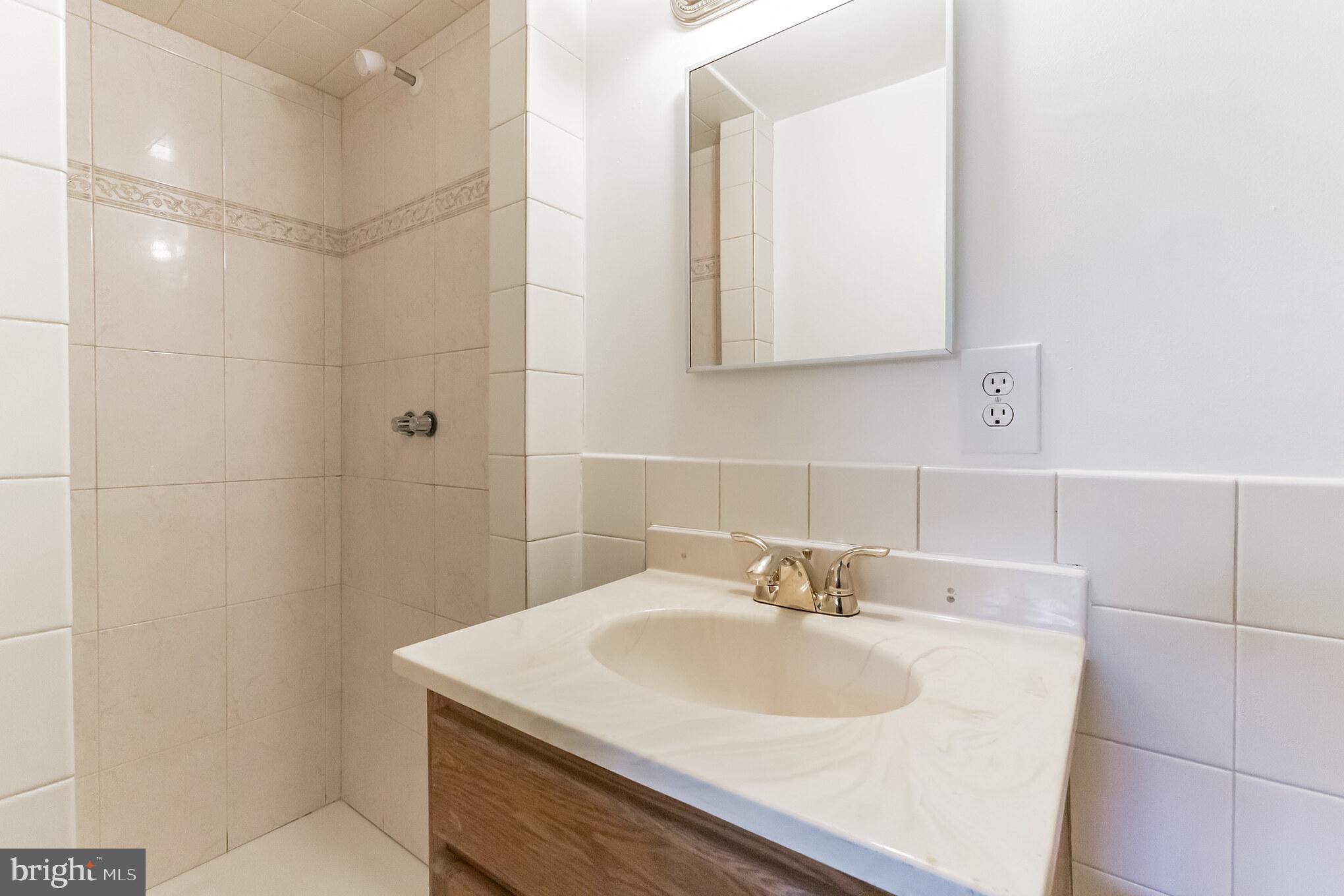 2739 Cranston Road Philadelphia, PA 19131 - Photo 20 of 30