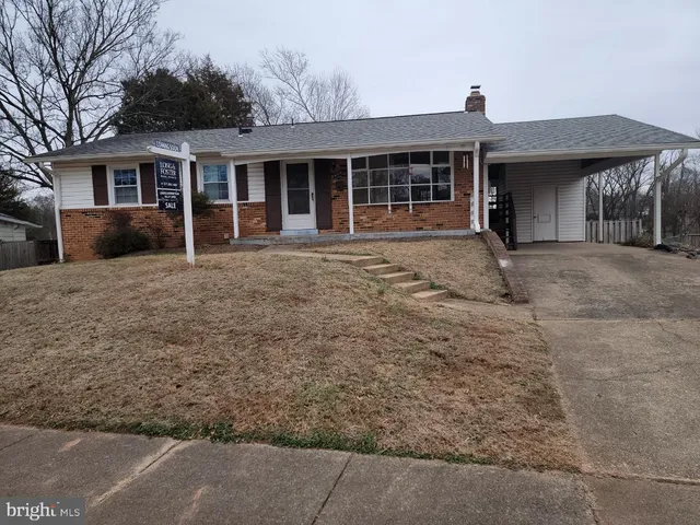 $585,000 | 7405 Forrester Lane, Manassas, VA 20109