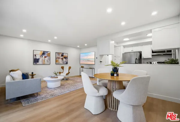 $349,000 | 7312 Corbin Avenue, Unit J, Reseda, CA 91335