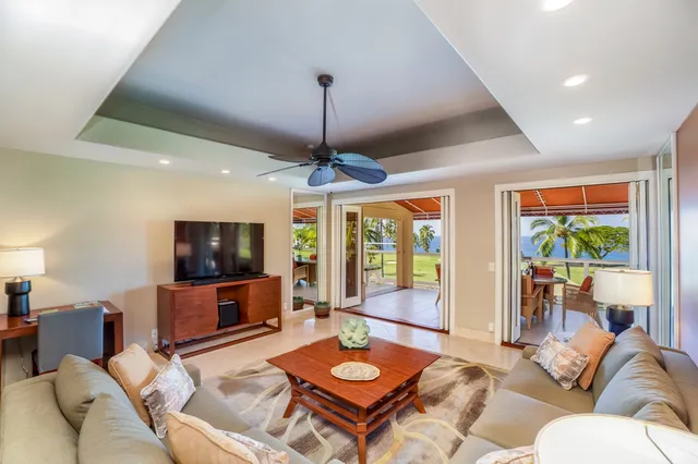 $1,300,000 | 78-6834 Ali‘i Drive, Unit 22B 201 & 202, Kailua-Kona, HI 96740