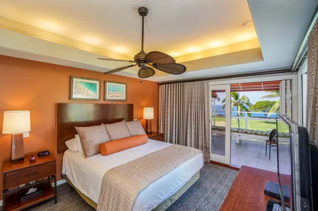 $1,300,000 | 78-6834 Ali‘i Drive, Unit 22B 201 & 202, Kailua-Kona, HI 96740