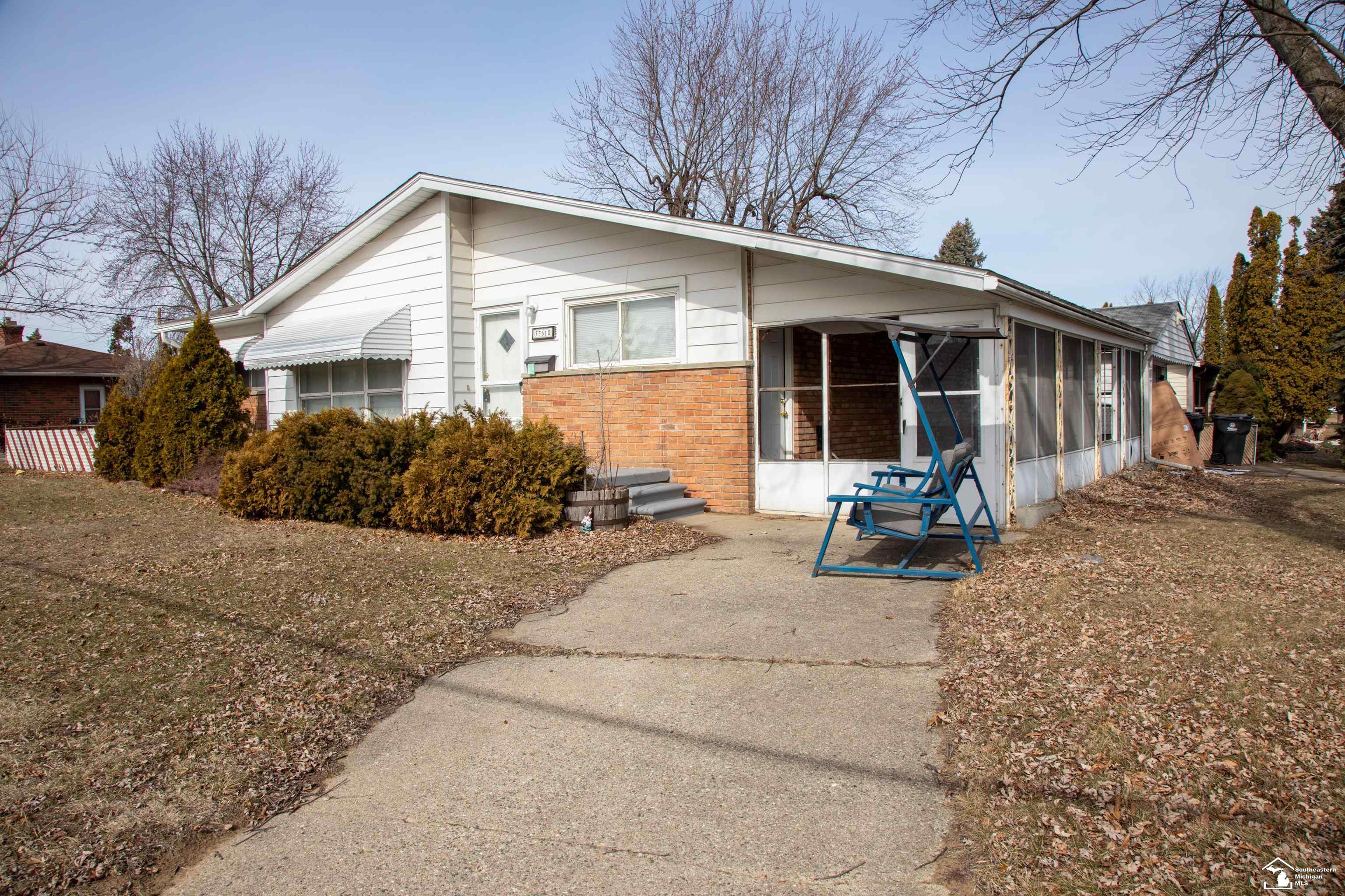 33618 Warren Road Westland, MI 48185 - Photo 8 of 47