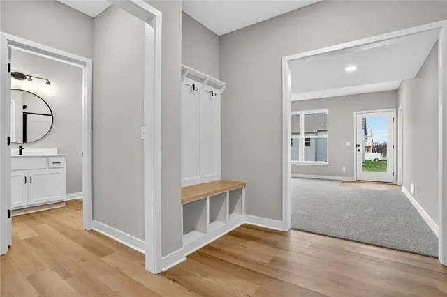 $441,997 | 16209 Ryan Circle, Parkville, MO 64152