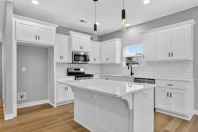 $441,997 | 16209 Ryan Circle, Parkville, MO 64152